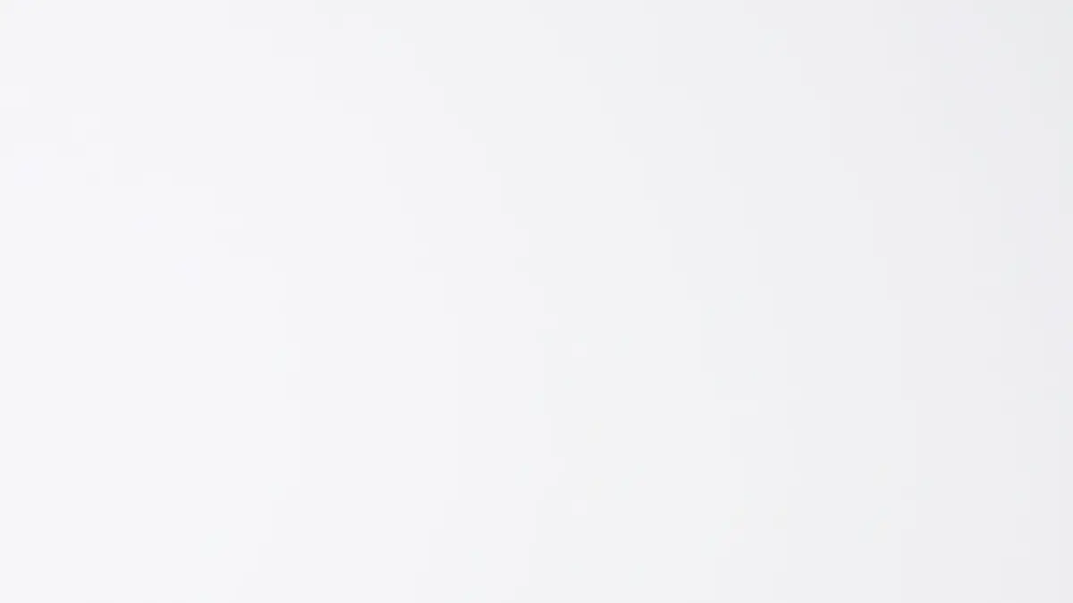 Irudi generikoa: Lehiaketa baterako kartel huts bat.