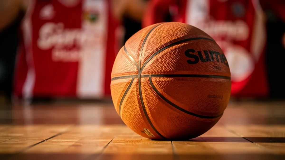 Surne Bilbao Basket taldeko baloiaren argazkia.